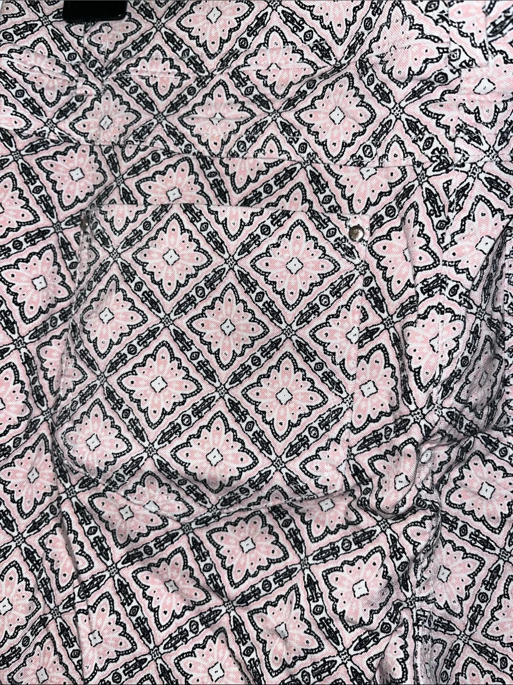 Cropped Pink and Black Patterned Ankle Jeans